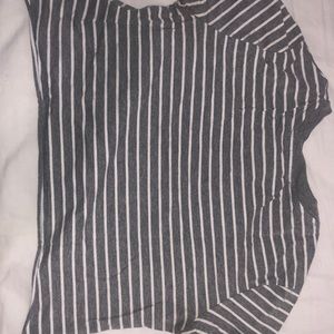 Grey (stripped) crop top